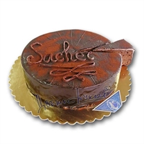 Сахер - Австрийска торта с шоколадови блатове, кайсиево сладко и ганаш крем. С белгийски шоколад 